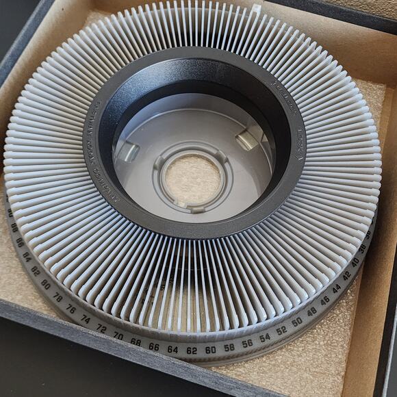 Kodak Transvue 140 Slide Tray w Box Carousel and Ektagraphic Projectors 184 0768 - Picture 2 of 10